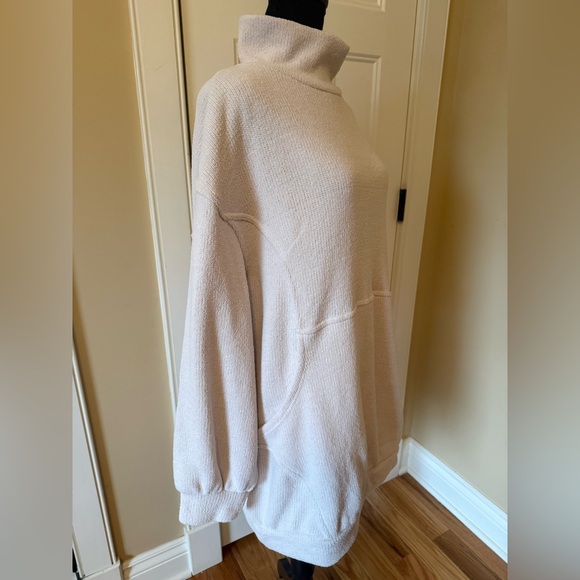 Free People Beach Slouchy Mock Neck Cozy Oversized Tunic Ivory Women’s Size M - Picture 2 of 12